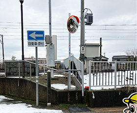 美川電車公園カーブミラー設置A